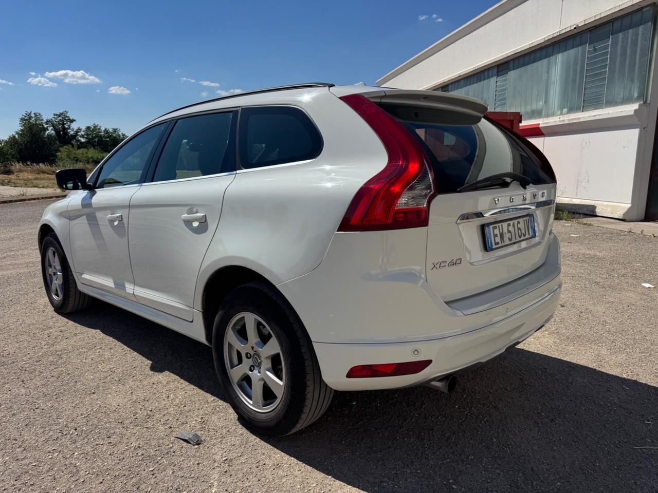 Volvo XC 60 XC60 D3 Geartronic R-design Momentum