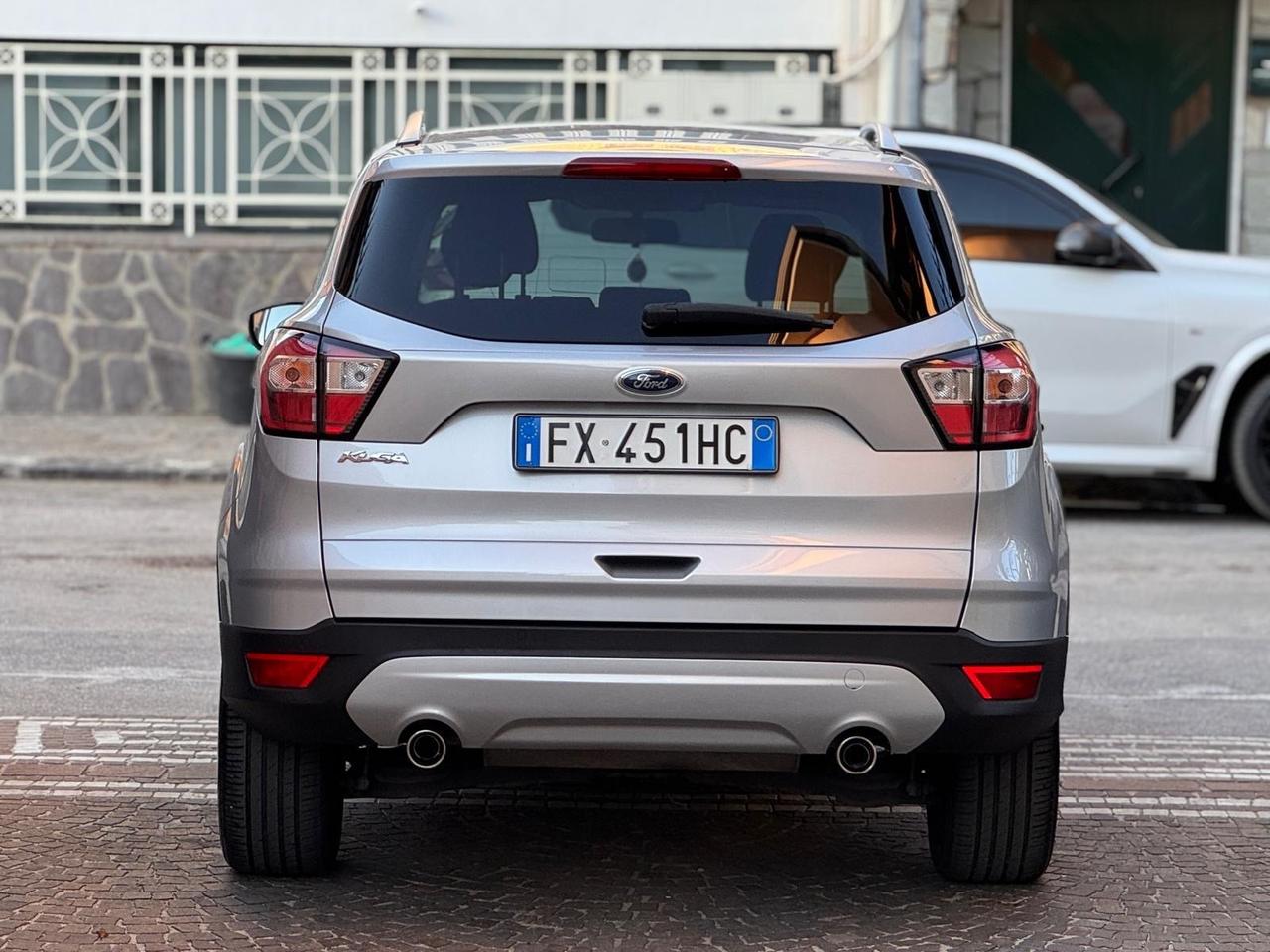 Ford Kuga 2.0 TDCI 120 CV S&S 2WD Powershift Business