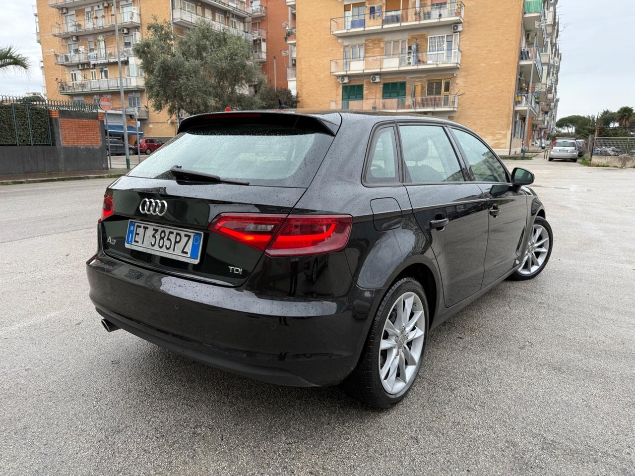 Audi A3 Restayling 1.6 TDI SportBack Full Full