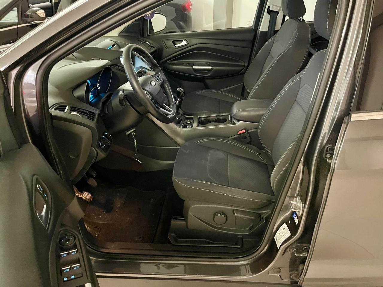 Ford Kuga 1.5 TDCI 120 CV S&S 2WD Titanium