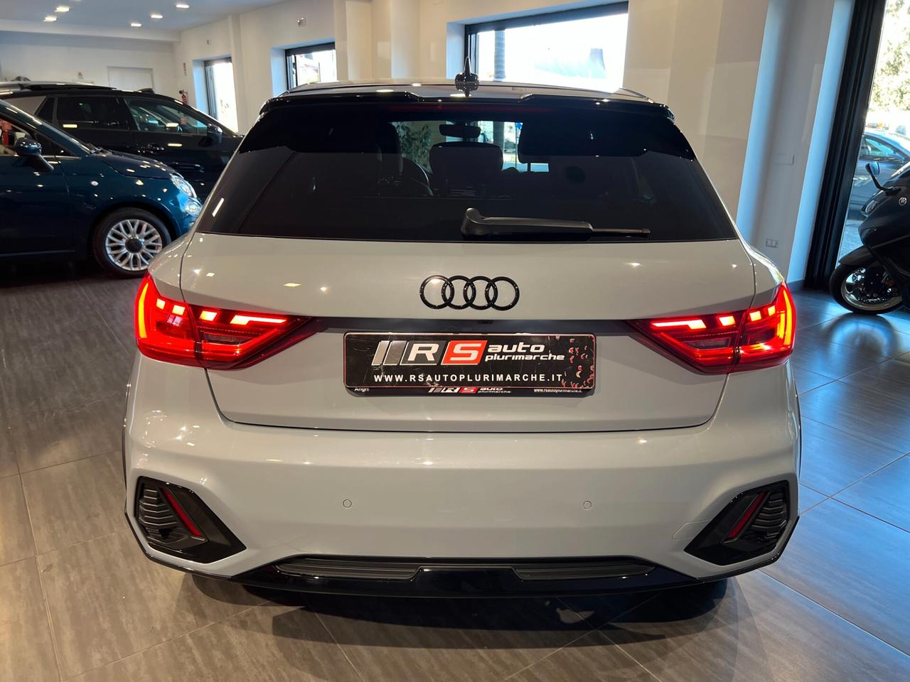Audi A1 allstreet 35 TFSI S tronic Identity Contrast