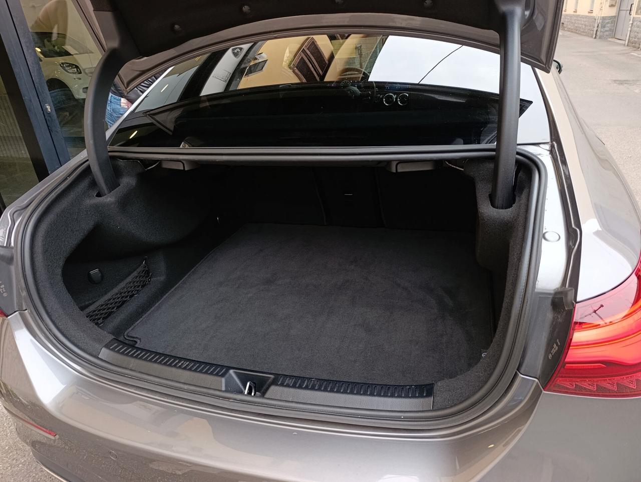 Mercedes-benz A 200 d Automatic AMG Line Premium