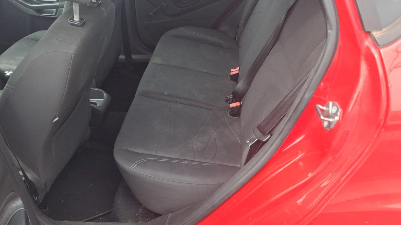 Ford Fiesta 1.400 GPL BOMBOLA NUOVA
