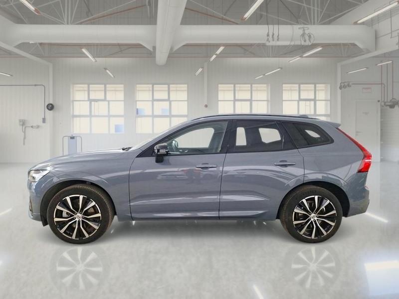 VOLVO XC60 B4 D AWD automatico Plus Dark