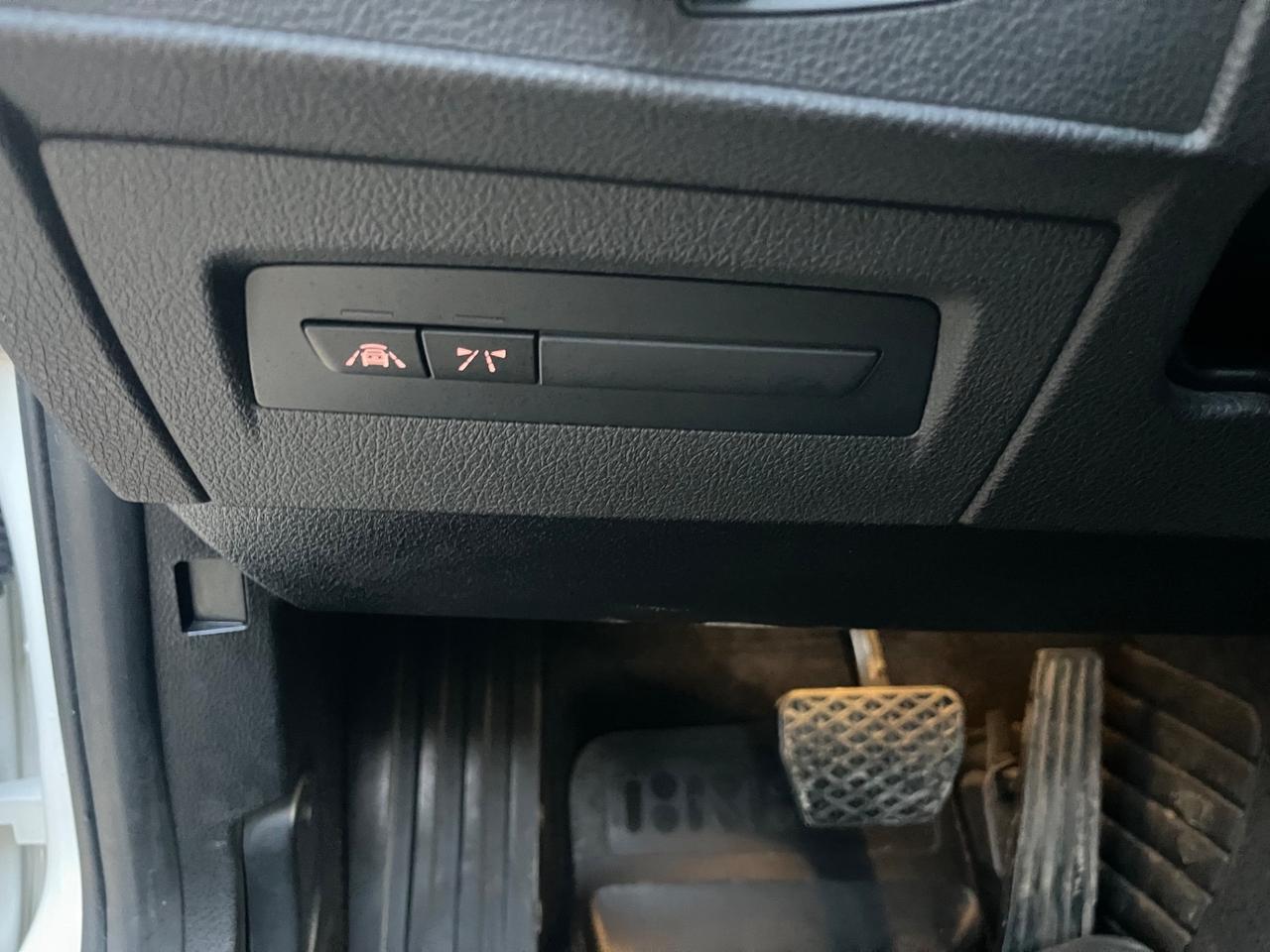 Bmw 118 118d 5p. Urban