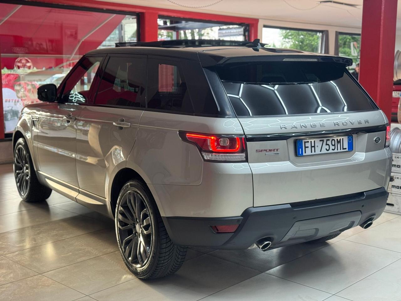 Land Rover Range Sport 3.0 TDV6 HSE Dynamic
