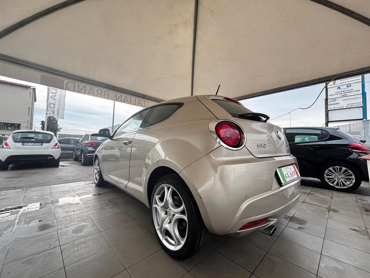 Alfa Romeo MiTo 1.3 JTDm 16V 90 CV Distinctive Sport Pack