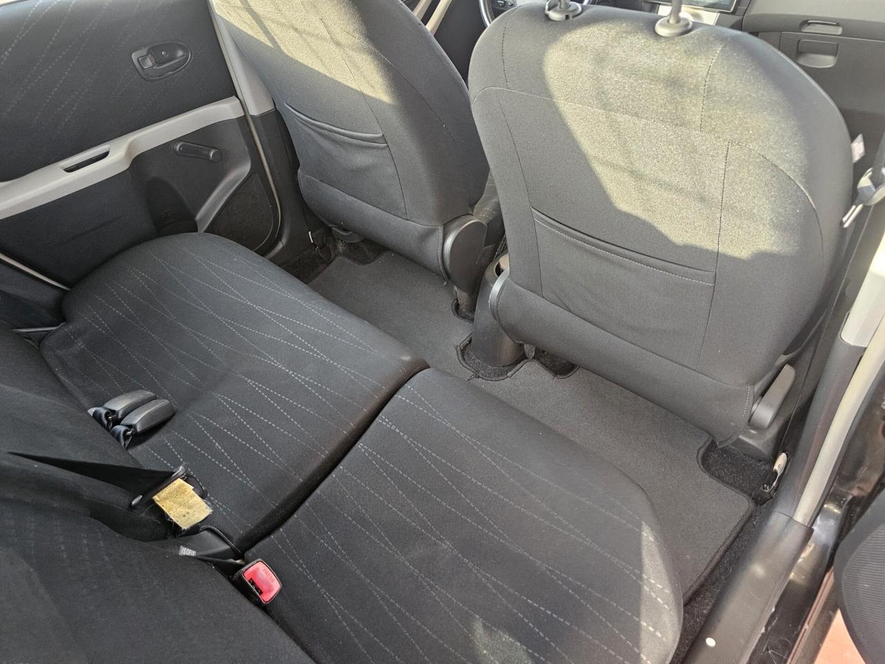 Toyota Yaris 1.3 5 porte Sol