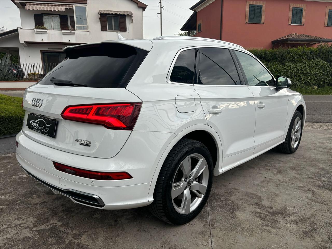 Audi Q5 40 TDI quattro S tronic S line plus