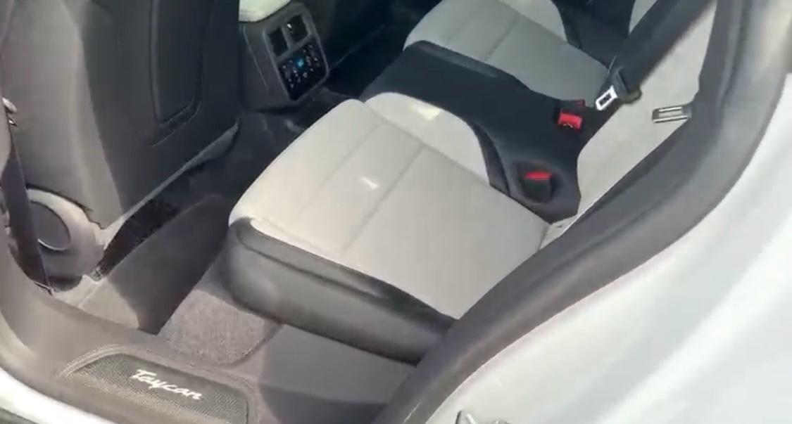 Porsche Taycan Turbo S - 950 CV