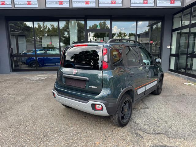 FIAT Panda 1.0 Cross FireFly S&S Hybrid Garmin