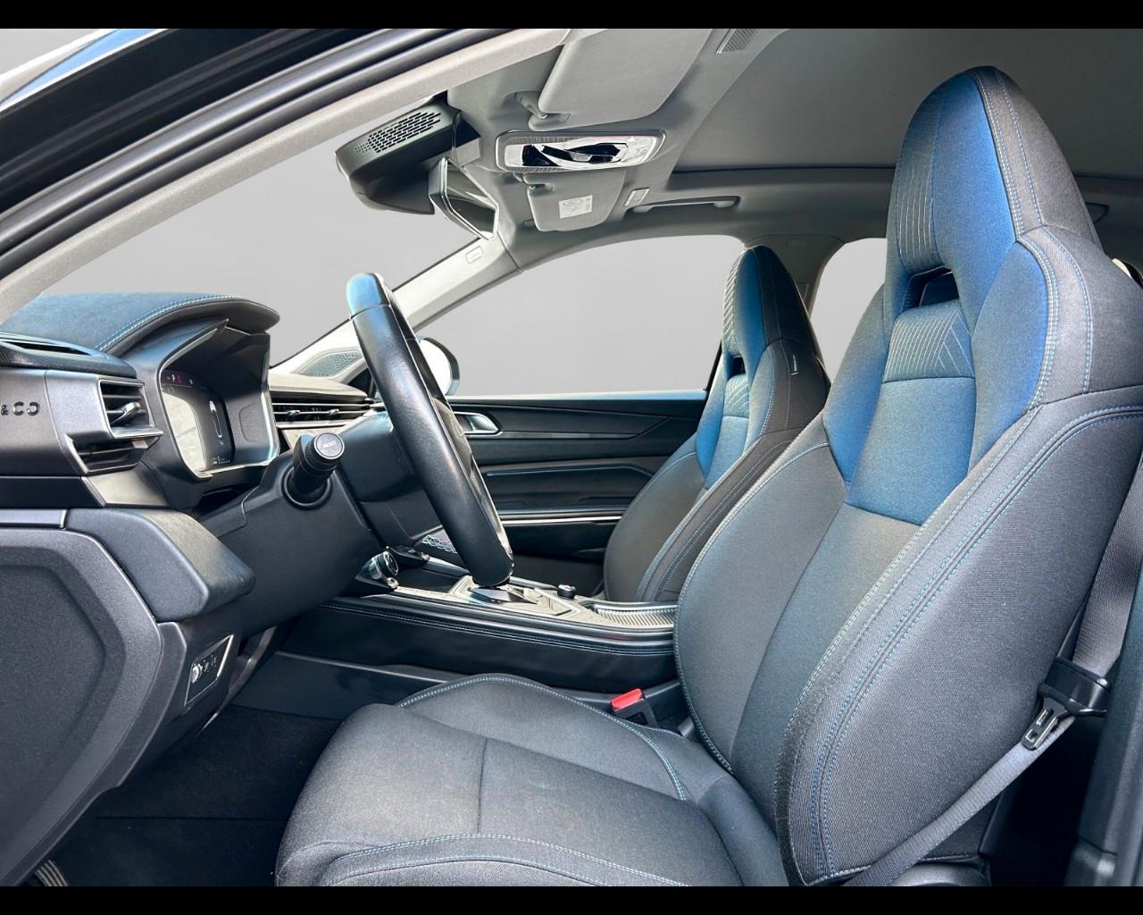 Lynk & Co 01 - 01 1.5 td phev auto