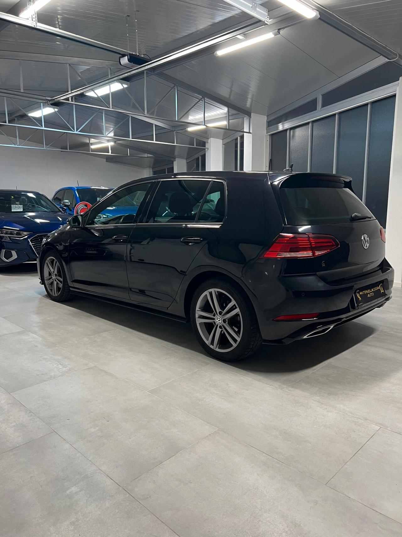 Volkswagen Golf 1.6 TDI 115 CV R-line