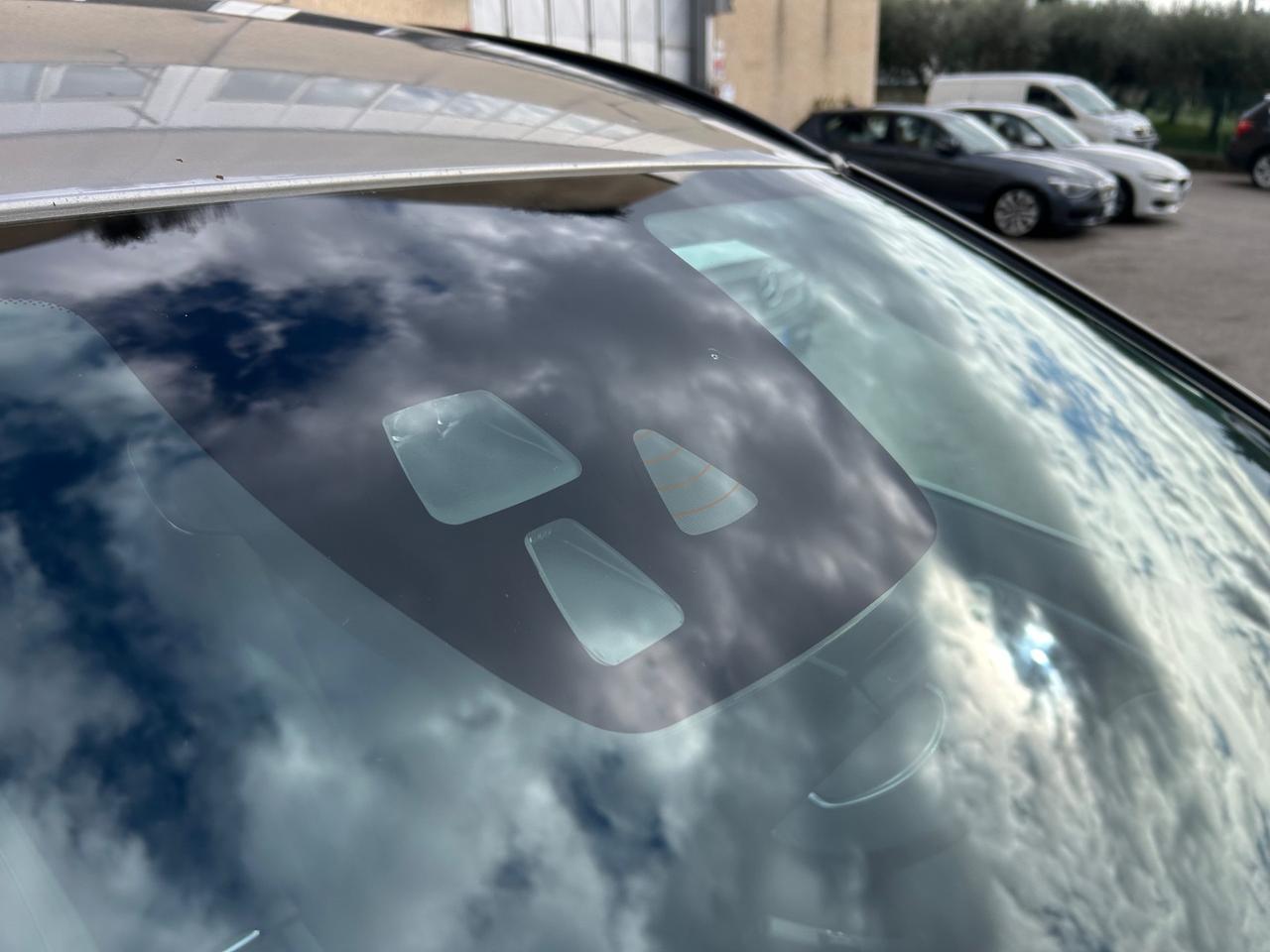 Volvo XC 60 XC60 D4 R-design Momentum Euro6