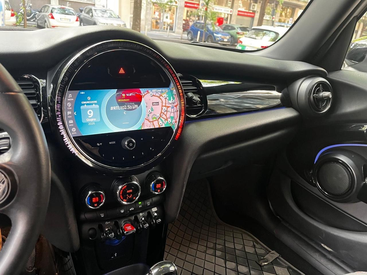 Mini 1.5 Cooper Essential