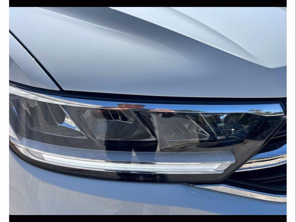VOLKSWAGEN T-roc 1.0 tsi r-line 110cv del 2024