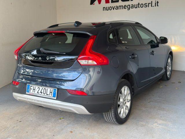 VOLVO V40 Cross Country D2 Geartronic