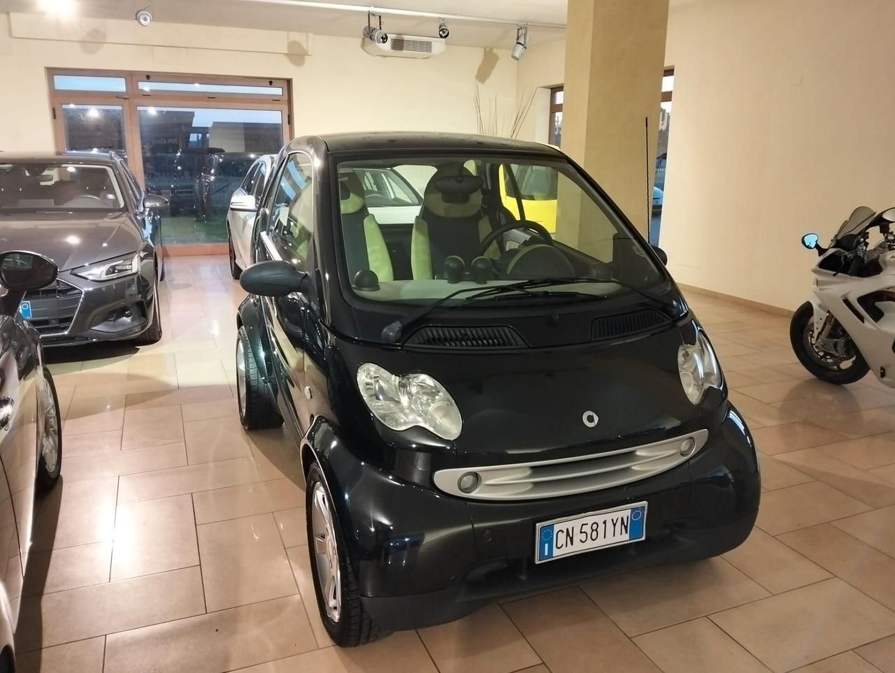 Smart ForTwo 700 coupé passion (45 kW)