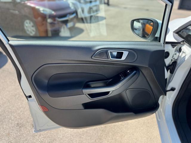 FORD Fiesta 1.5 TDCi 75CV 5 porte Titanium