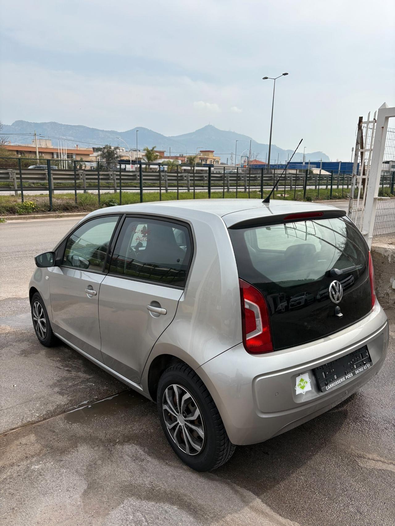 Volkswagen up! 1.0 75 CV 3p. high