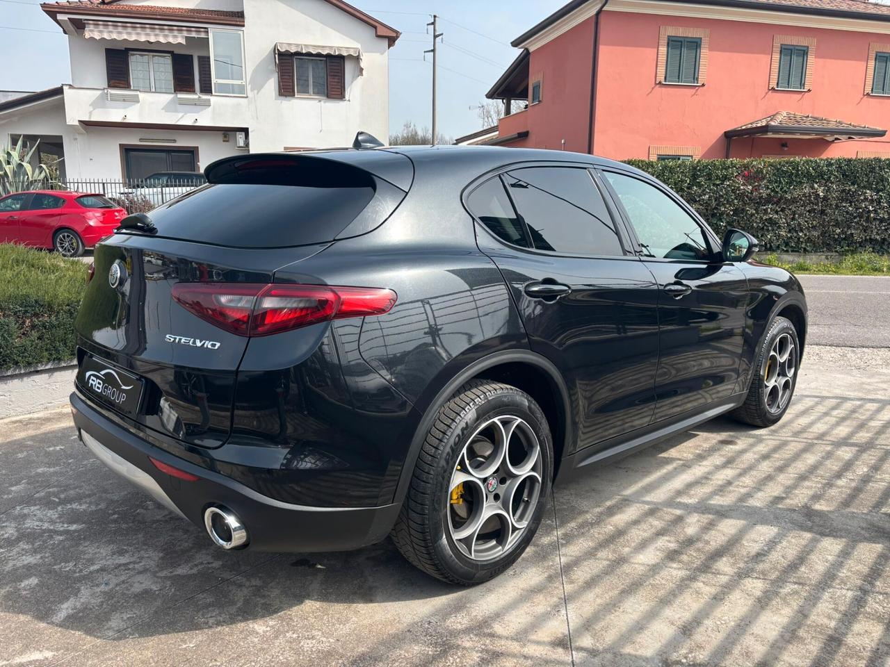Alfa Romeo Stelvio 2.2 Turbodiesel 210 CV AT8 Q4 Super