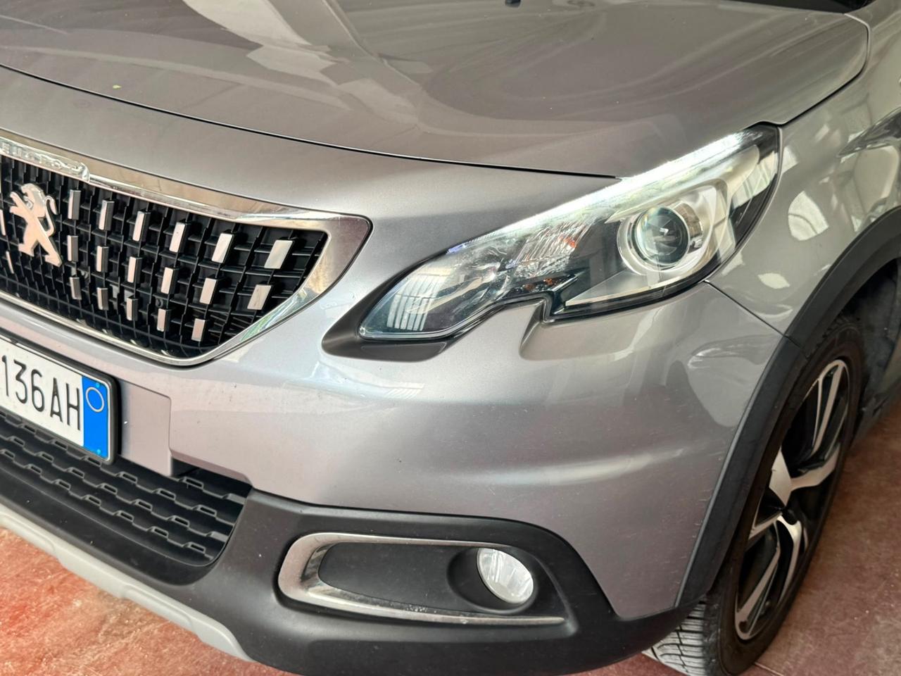Peugeot 2008 BlueHDi 120 S&S Black Matt NEOPATENTATI