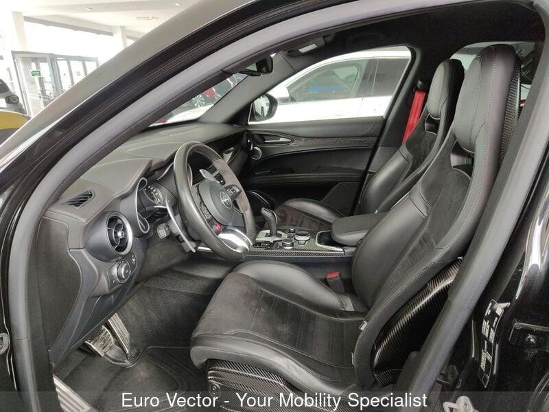 Alfa Romeo Stelvio 2.9 Bi-Turbo V6 510 CV AT8 Quadrifoglio