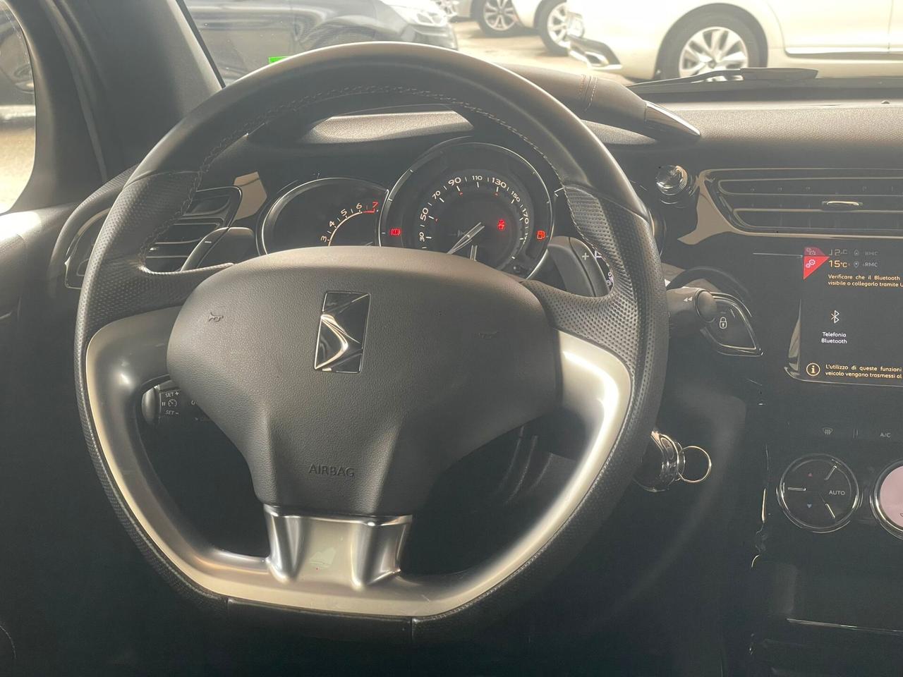 Ds DS3 3 PureTech 110 aut. Performance Line