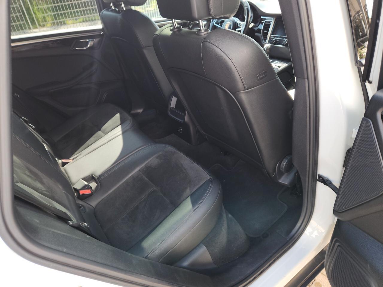 Porsche Macan 3.0 DIESEL STRAFULL