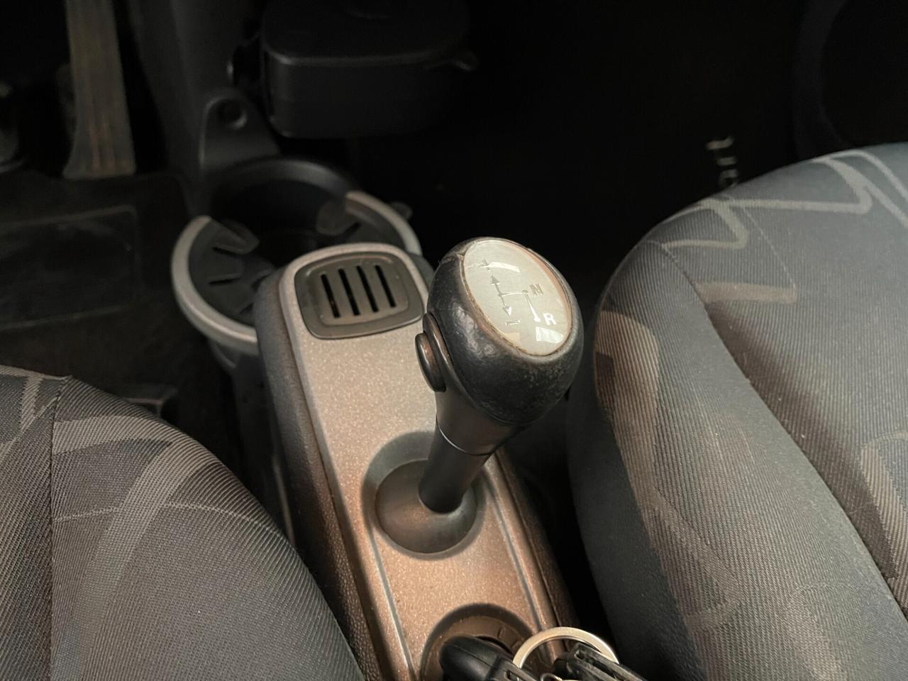 Smart ForTwo Passion 0.8 cdi 54cv-LEGGI SOTTO