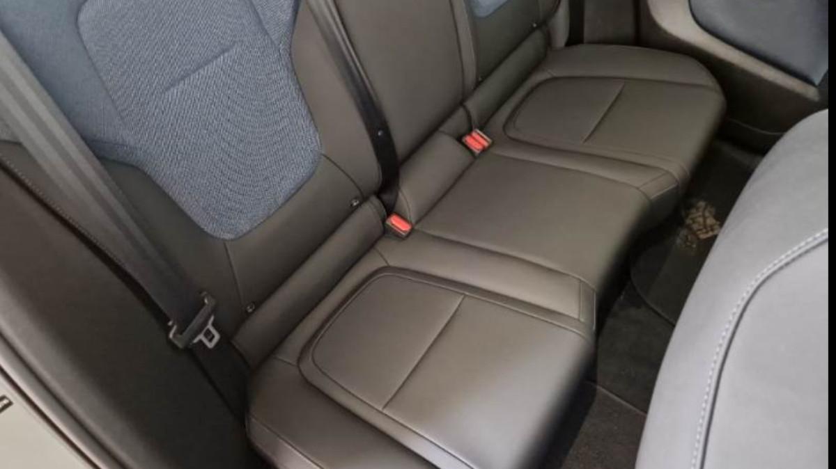 VOLVO Ex30 Single Motor Extended Range Rwd Plus
