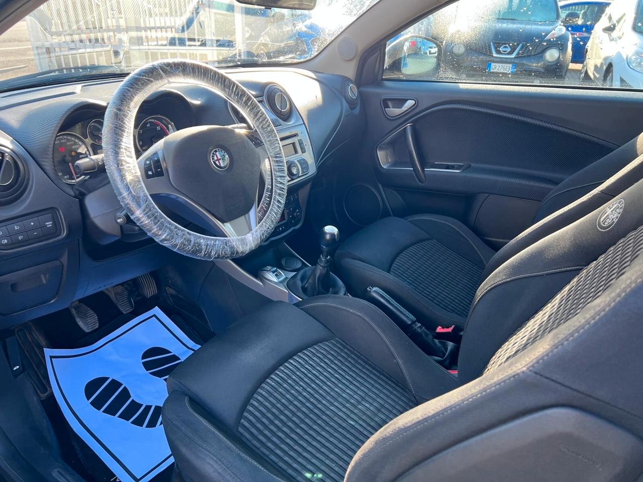 Alfa Romeo MiTo 1.6 JTDm 16V Distinctive Sport Pack