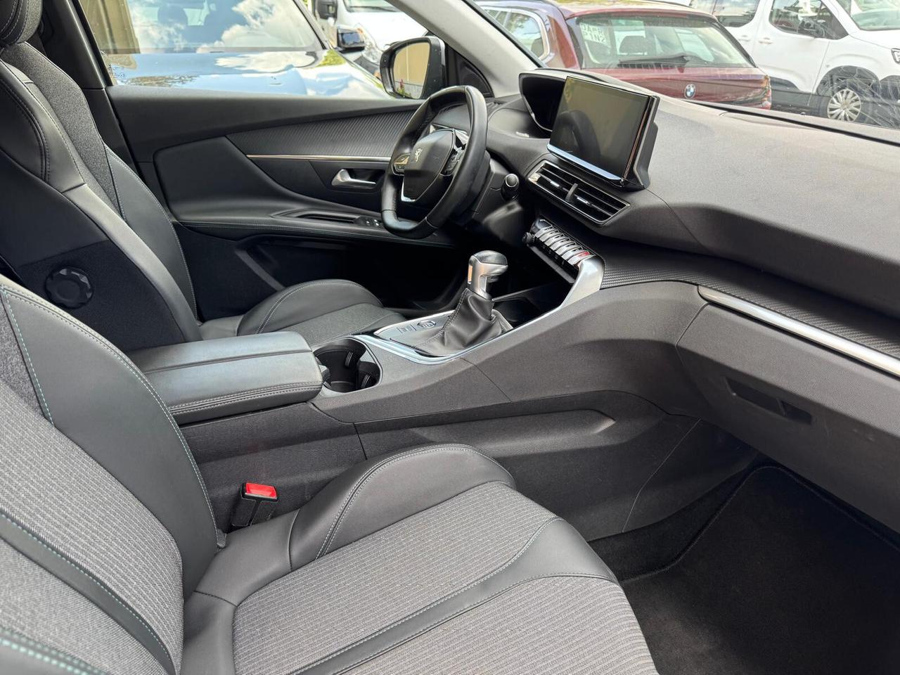 Peugeot 3008 BlueHDi 130 S&S Allure