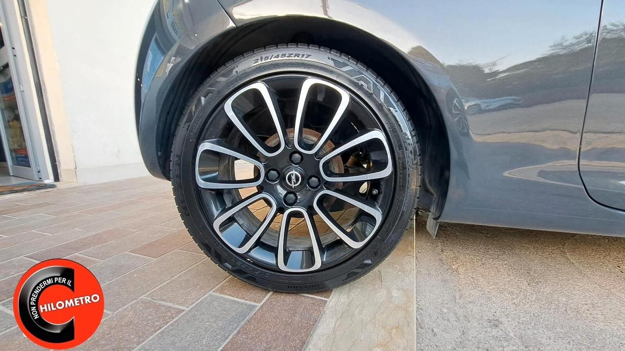 Opel Adam 1.4 87 CV GPL Tech Unlimited