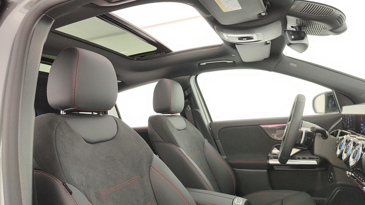 Mercedes-Benz GLA 200 d automatic