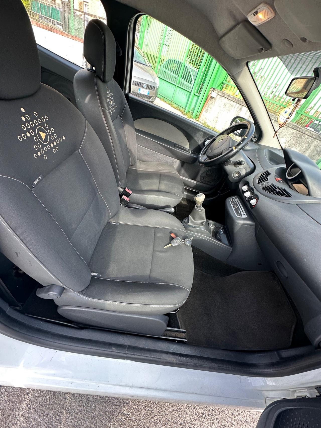 Renault Twingo 1.2 16V LEV Yahoo!