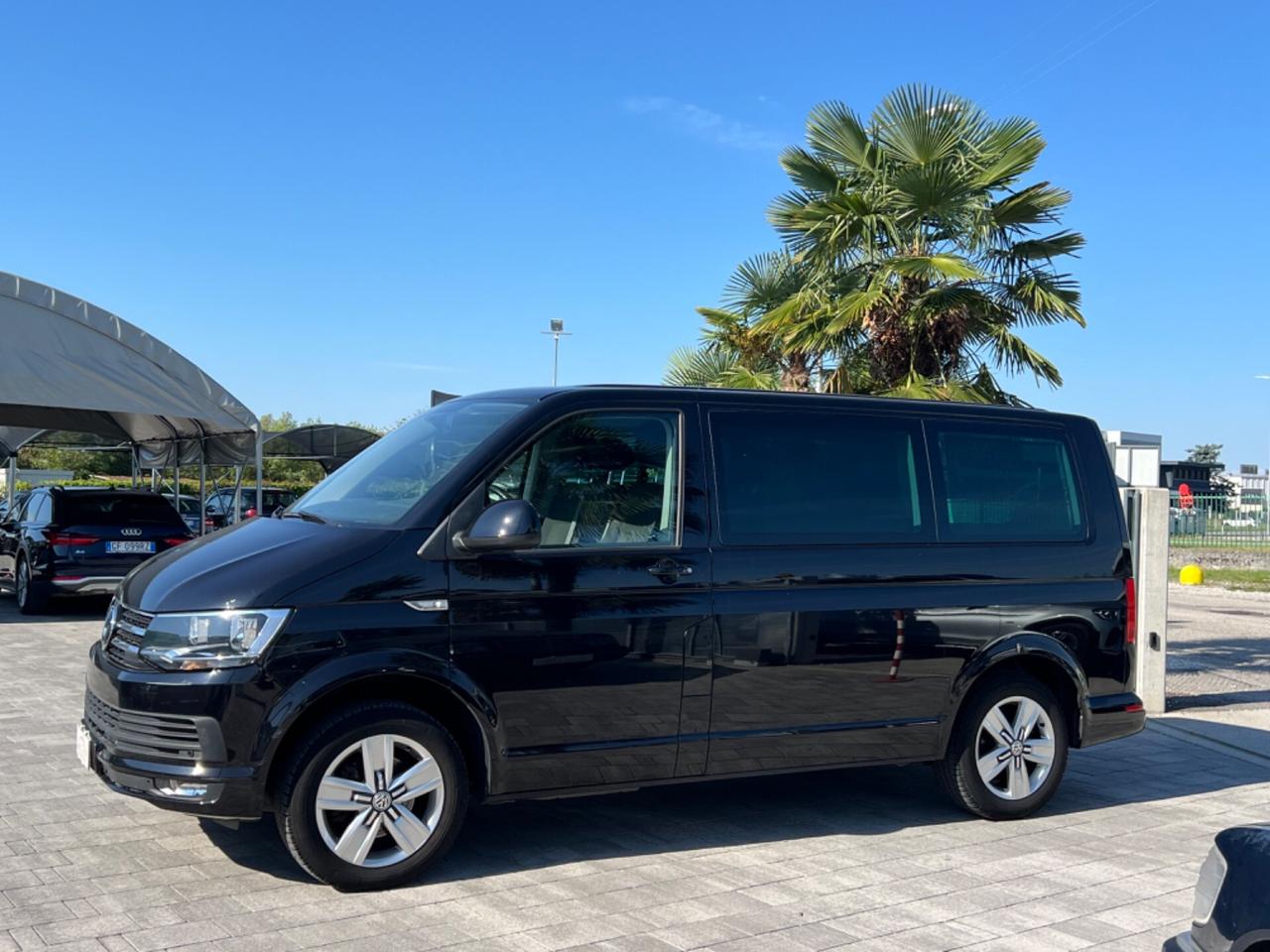 Volkswagen Caravelle 2.0 TDI 150CV DSG PL Comfortline