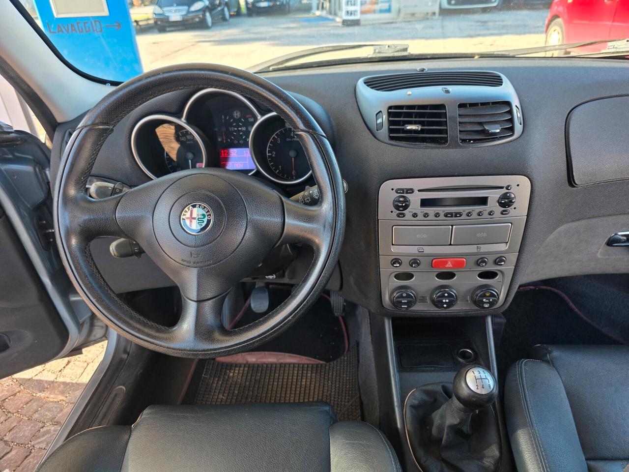 Alfa Romeo 147 1.9 JTD (115 CV) cat 3p. Distinctive