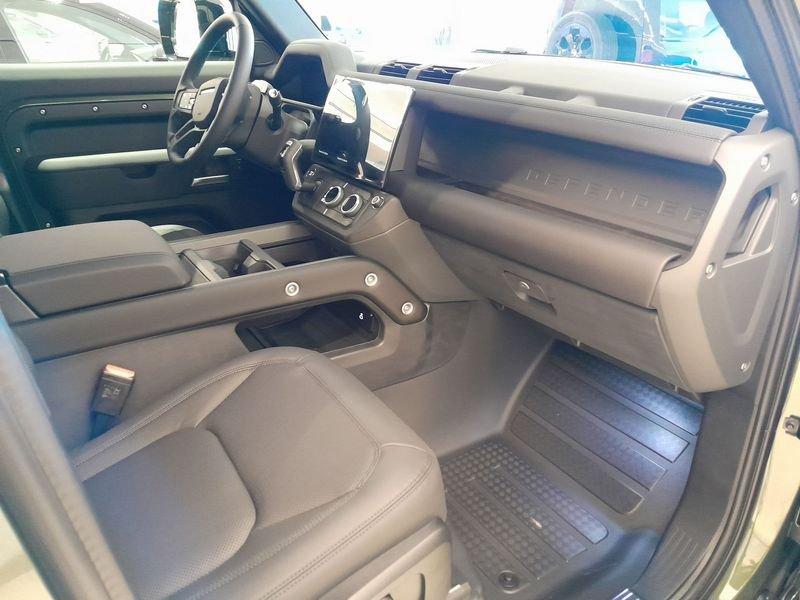 Land Rover Defender D200 AWD Auto 110 X-Dynamic SE IVA ESPOSTA