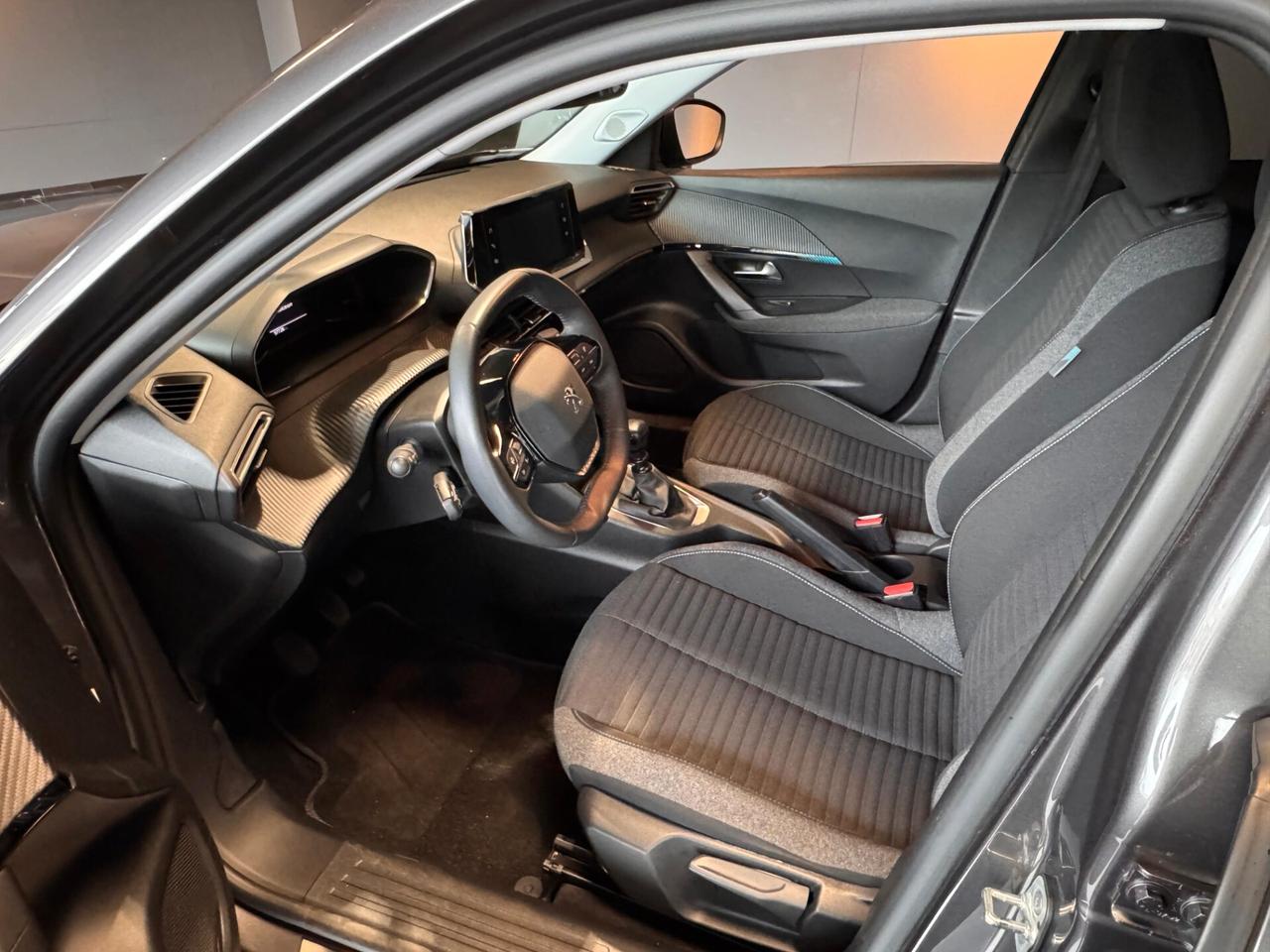 Peugeot 2008 PureTech STYLE
