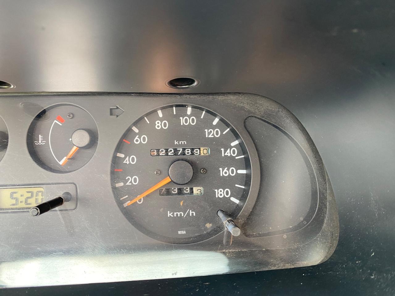 Nissan Terrano II Terrano II 2.7 Tdi 3 porte SR