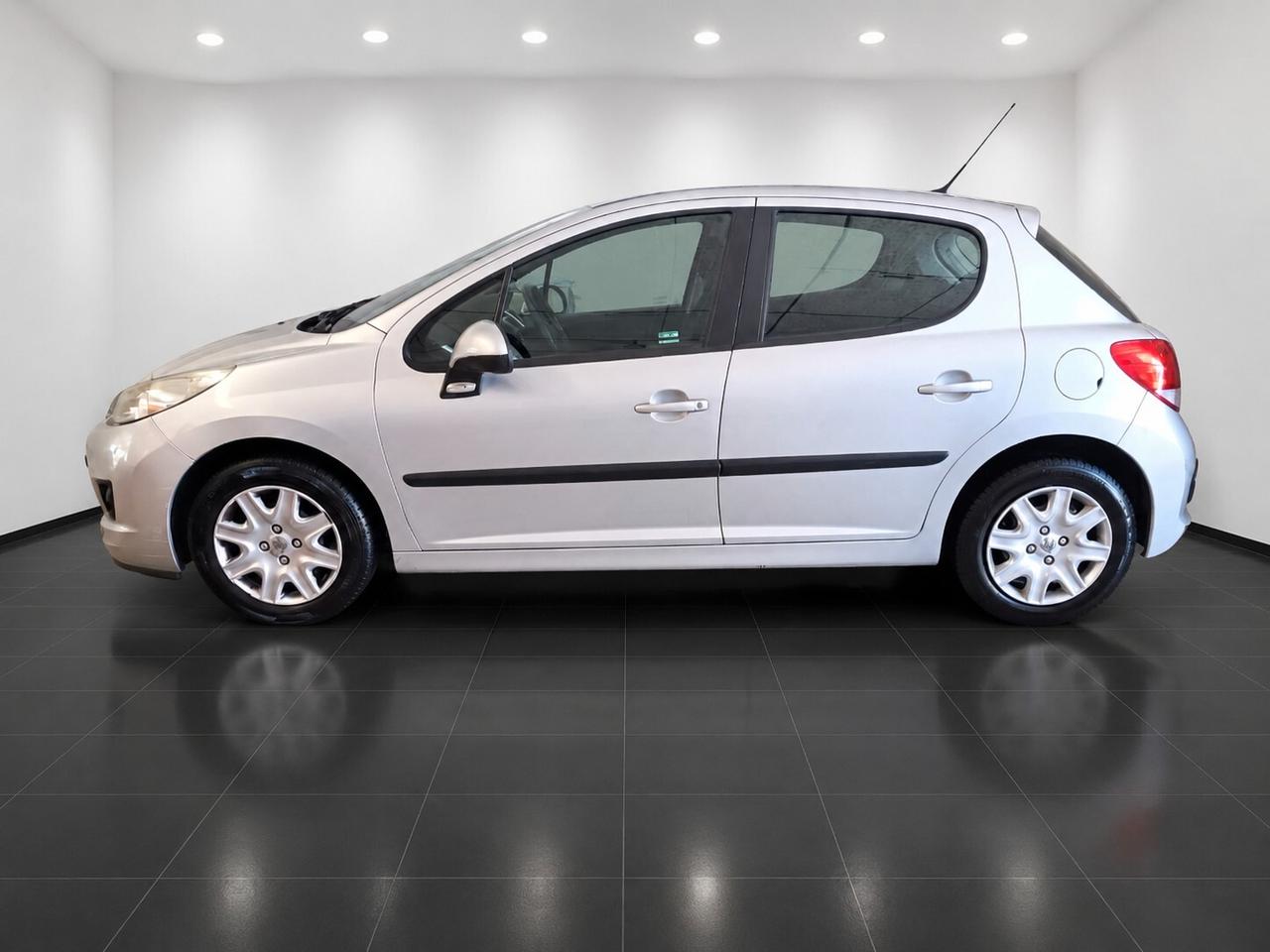 Peugeot 207 1.4 2010 HDI 70CV XS 5P Unicoproprietario Km 149.000 Distribuzione Fatta