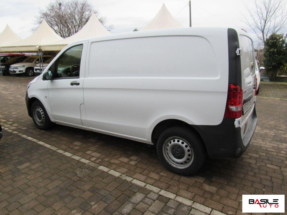 MERCEDES - Vito