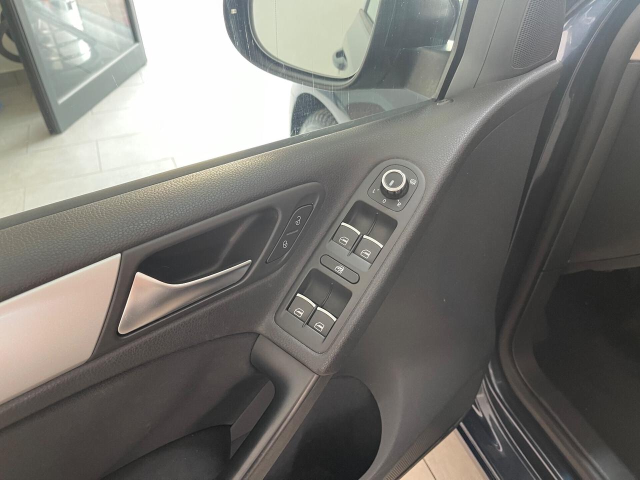 Volkswagen Golf 6 2.0 TDI 140CV Highline