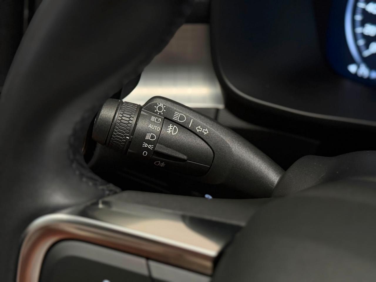 Volvo XC40 B3 automatico Core