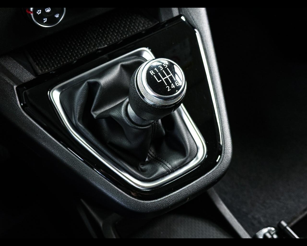 RENAULT Kangoo 4ª serie - Kangoo 1.5 Blue dCi 95 CV Authentic