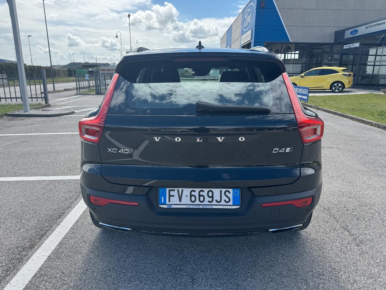 Volvo XC40 D4 AWD R-Design 2.0TDCi 190CV Automatica