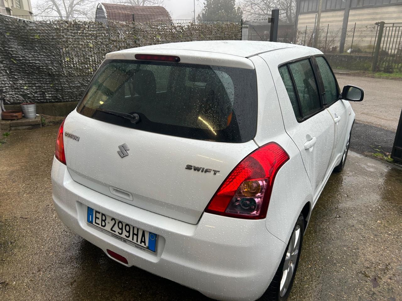 Suzuki Swift 1.3 GPL 3p. GL Safety Pack