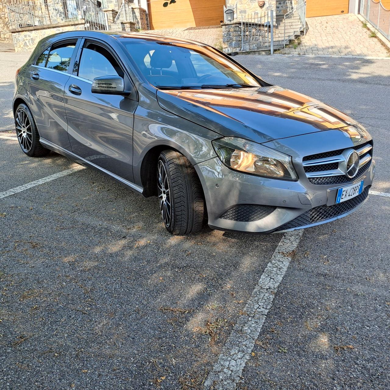 Mercedes A180 Buone condizioni - Neopatentati