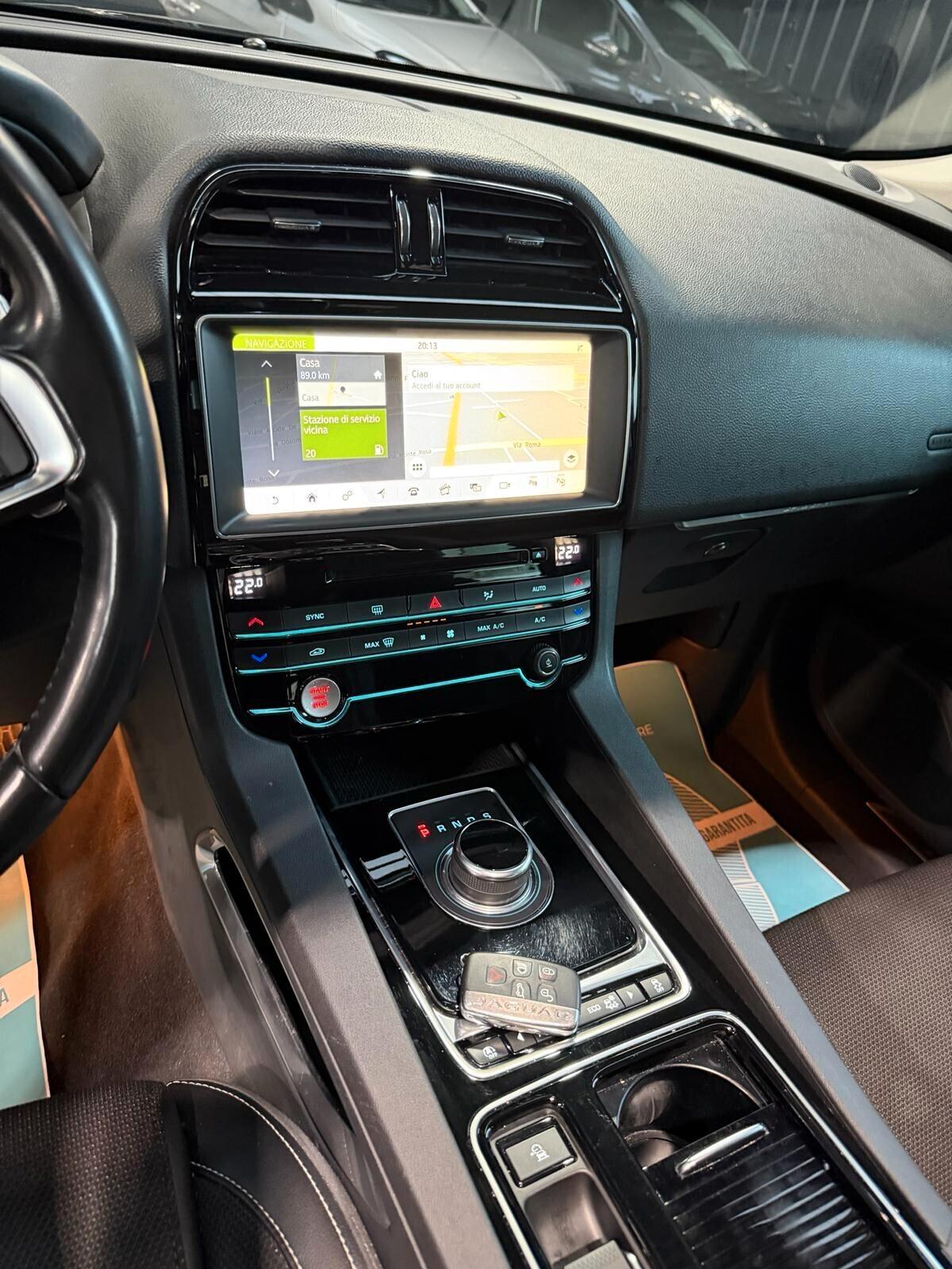 Jaguar F-Pace IVA ESPOSTA R-Sport Tetto Pelle Meridian